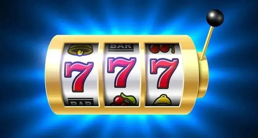 Filipino player enjoying 5 BMW Casino with English interface on mobile